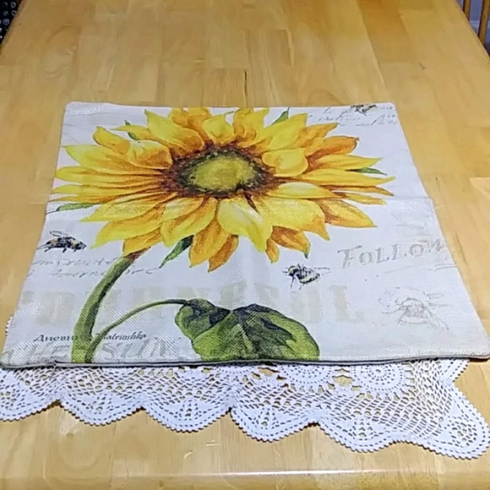 Sunflowers Accent Pillow Covers, NWOT